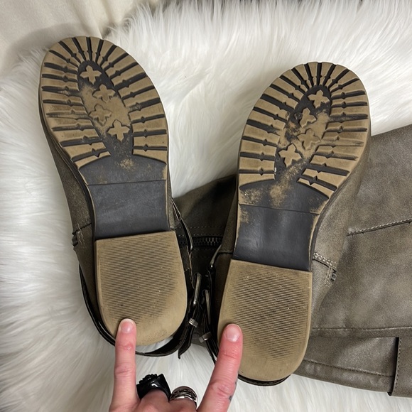 ❗️SOLD❗️EUC- MADDEN GIRL TAN/BROWN KNEE HIGH HEELED RIDDING BOOTS SIZE 7.5 - Picture 5 of 7